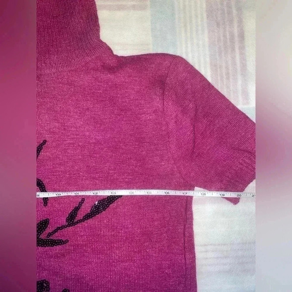 Cute Panda  🐼 sweater for girls - Picture 4 of 5